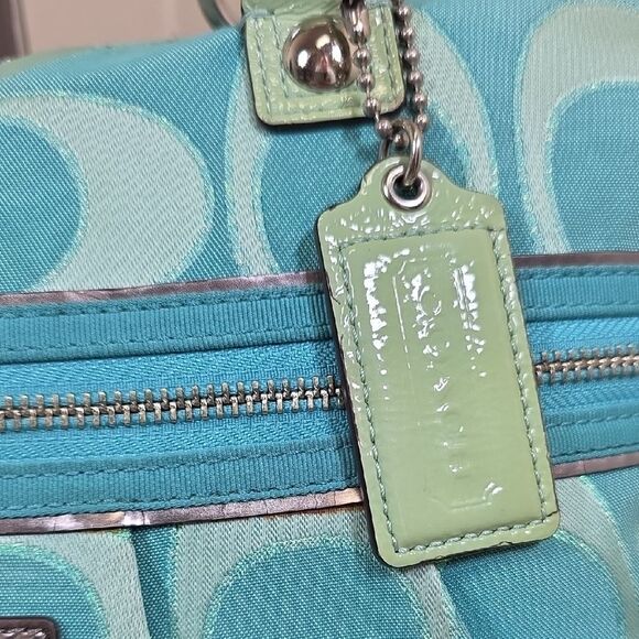 Coach Poppy Signature Tote with Matching Wallet - Picture 5 of 16